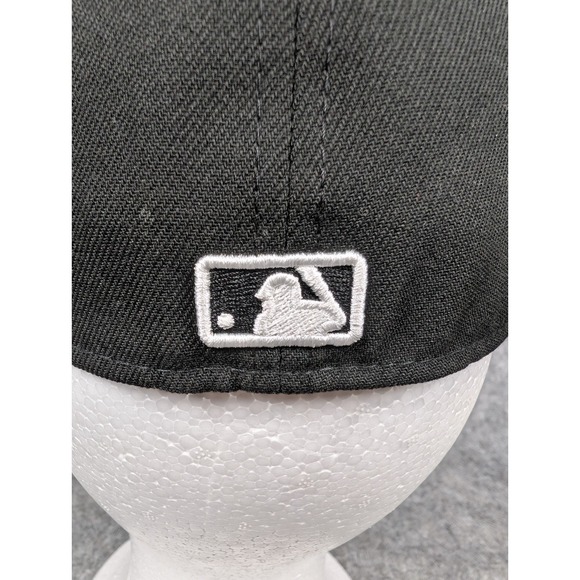 New York Yankees | Black | New Era | 2000 W.S. Patch‎ | Crystal Logo | 7 1/8 - Picture 10 of 16